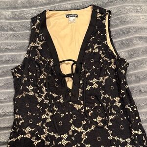 VENUS Black Lace Sleeveless Blouse